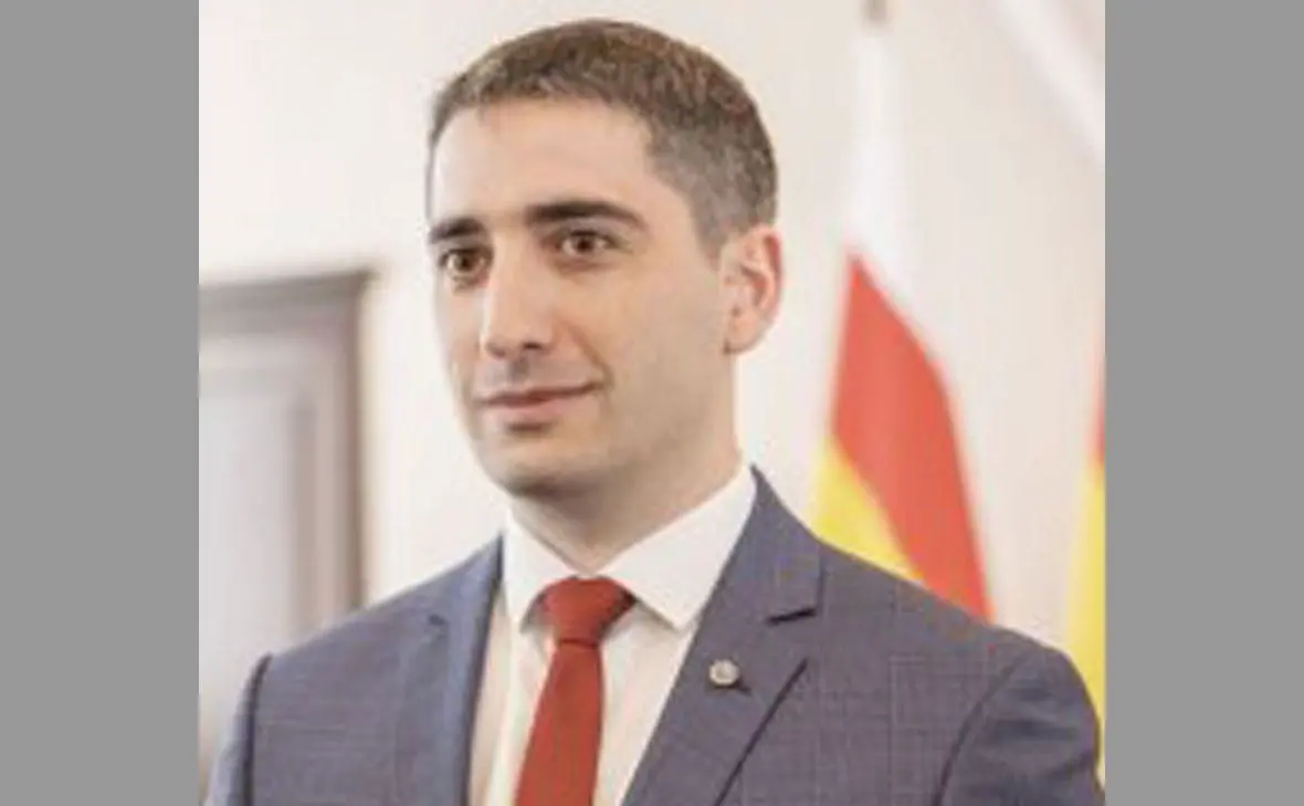 Дзамболат Тадтаев  (Правительство Республики Южная Осетия)
