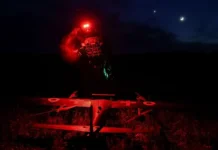 В Петербурге воздушная тревога, ПВО отражает атаку БПЛА v peterburge vozdushnaya trevoga pvo otrazhaet ataku bpla-ekbonline-ru-0