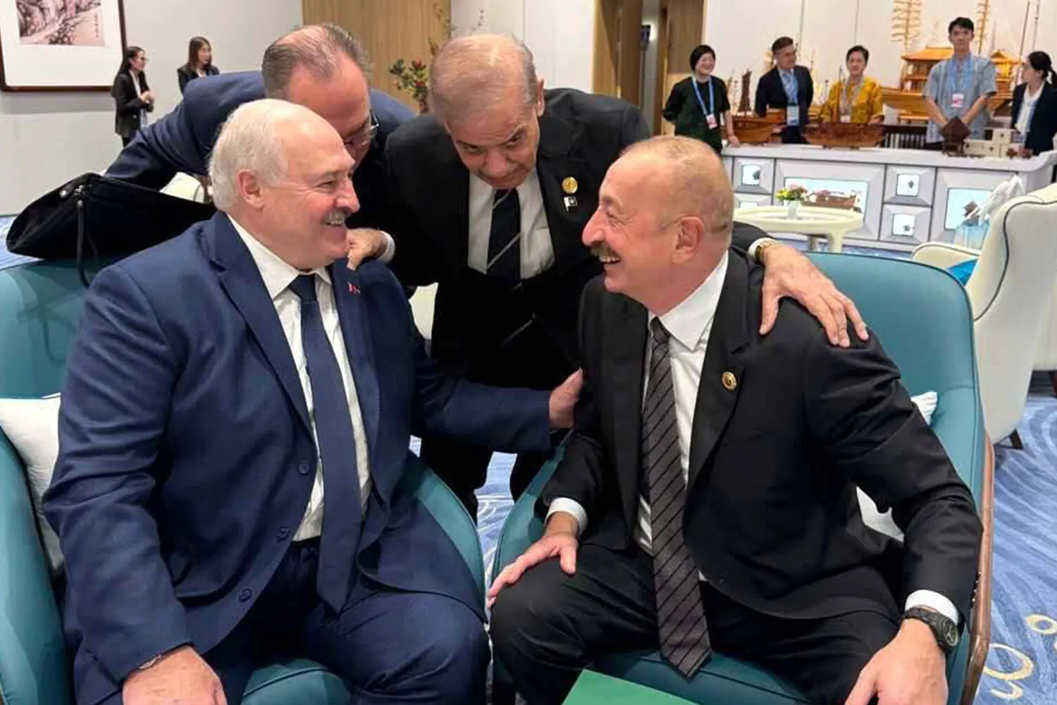 Активные контакты Лукашенко с Путиным, Бердымухамедовым и другими в Тяньцзине-0