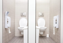 Андрей Смерницкий рассказывает о полезных привычках для детей AnPublicToiletInAnPublicBuilding