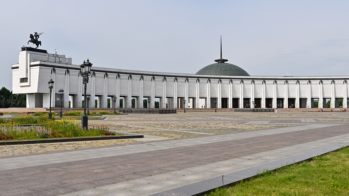 Более 10 бесплатных кинопоказов проведет онлайн-кинотеатр Музея Победы в июне