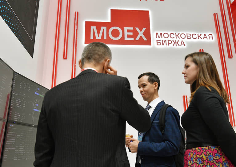 Московская биржа и СПБ Биржа обсуждают торги акциями Tesla, Microsoft и NASDAQ-0
