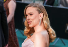 Скарлетт Йоханссон и Marvel установили новый рекорд среди звезд Голливуда skarlett johansson i ustanovili novyj rekord sredi zvezd gollivuda-infovzor-ru-175212721500-0