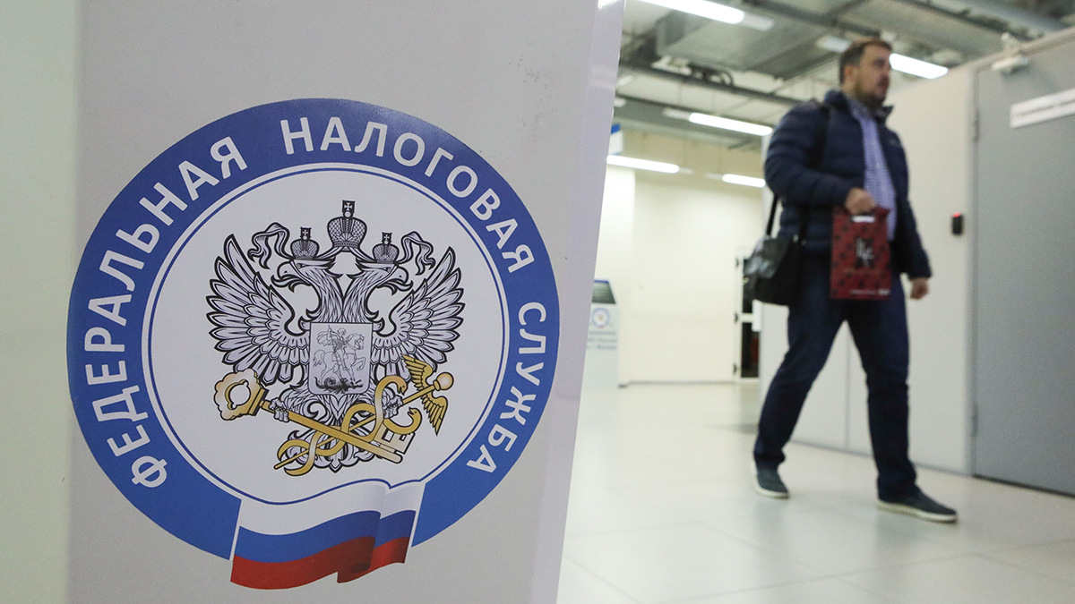 Юрист Стрежнева: Самозанятые не освобождаются от уплаты налога на свои доходы