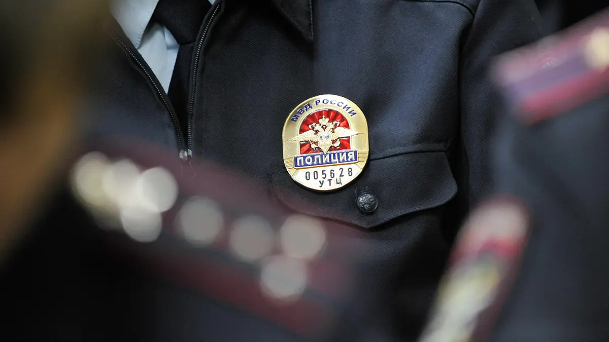 Правоохранители задержали в Москве мужчину, опорочившего честь полицейского