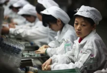 Apple и Foxconn усиливают заботу о сотрудниках на фоне выпуска iPhone 17 i usilivayut zabotu o sotrudnikah na fone vypuska 17-infovzor-ru-0