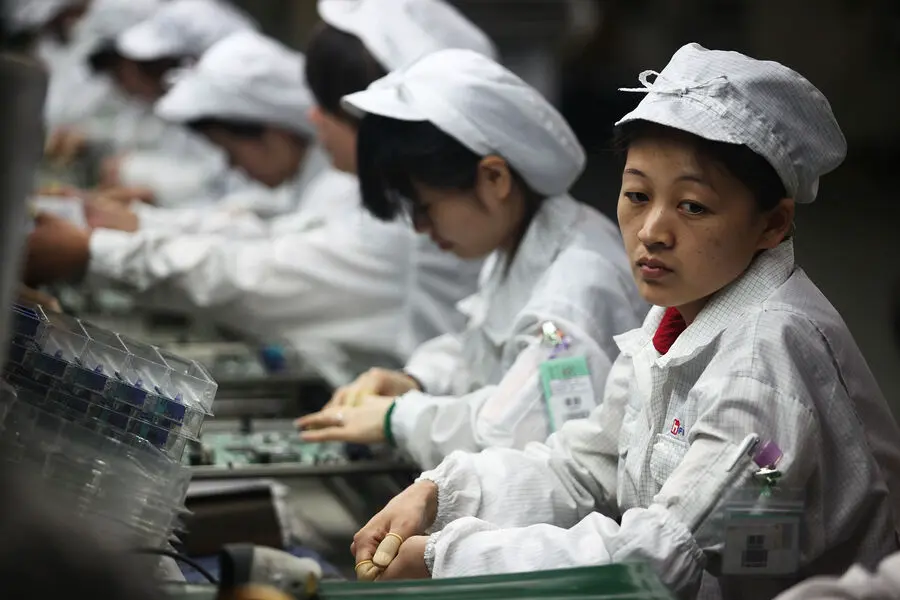 Apple и Foxconn усиливают заботу о сотрудниках на фоне выпуска iPhone 17-0