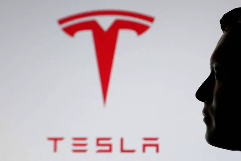 Илон Маск возвращается к Tesla с амбициозными целями и вдохновляющими переменами-0
