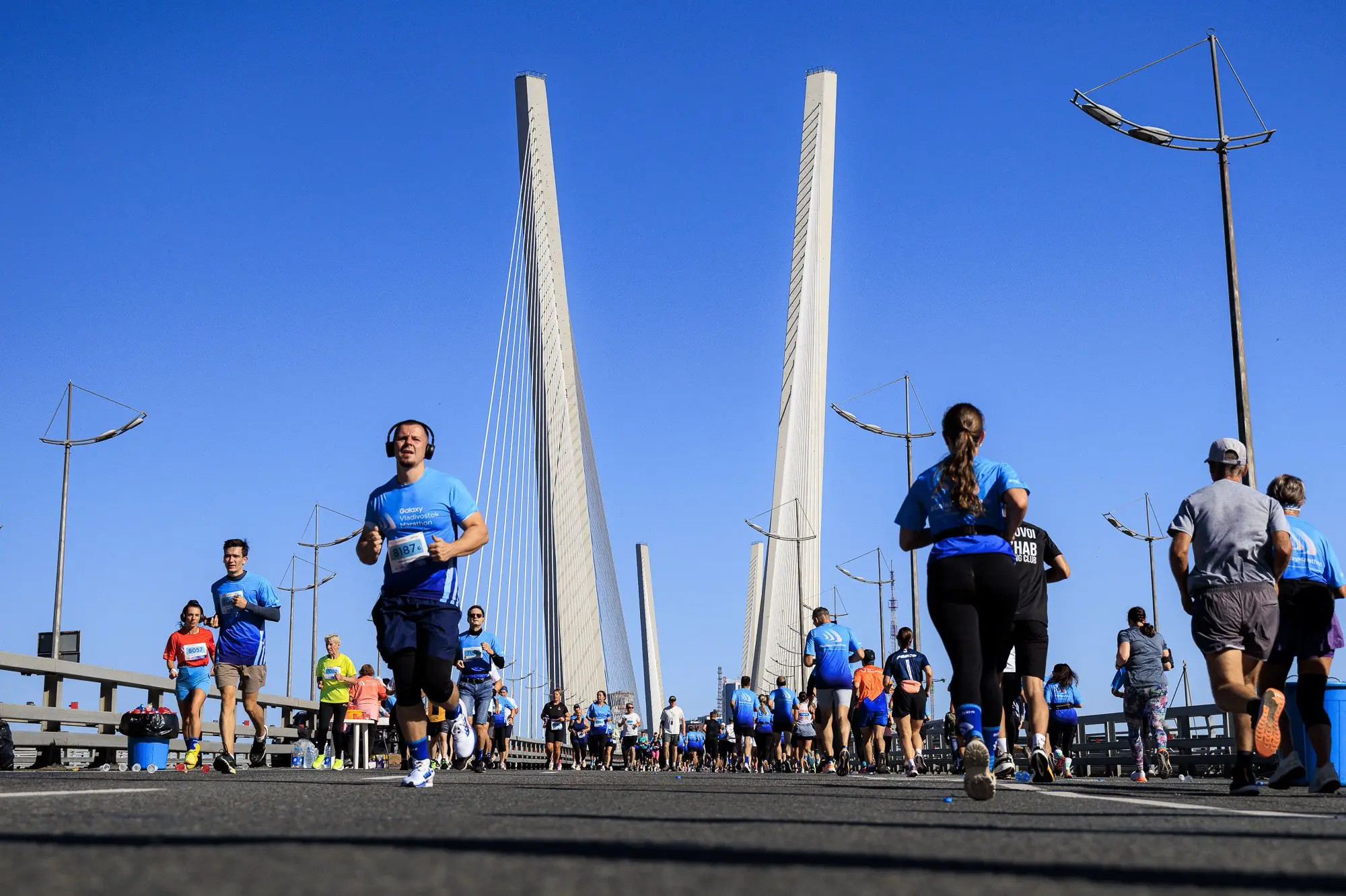 Рекордный забег Олега Кожемяко и Валерия Лукина на марафоне в Владивостоке-0