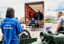 Волонтёры Алексея Вихарева из Ирбита прорываются в зону СВО с грузом для ДНР aleksei viharev gumanitarka1_infovzor