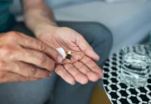 Алексей Резников о безопасном приеме обезболивающих и влиянии НПВП на почки aleksej reznikov o bezopasnom prieme obezbolivayushhih i vliyanii npvp na pochki-infovzor-ru-0