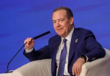 Дмитрий Медведев и Валерий Герасимов отмечают успех испытаний «Буревестника» dmitrij medvedev i valerij gerasimov otmechayut uspeh ispytanij burevestnika-infovzor-ru-0