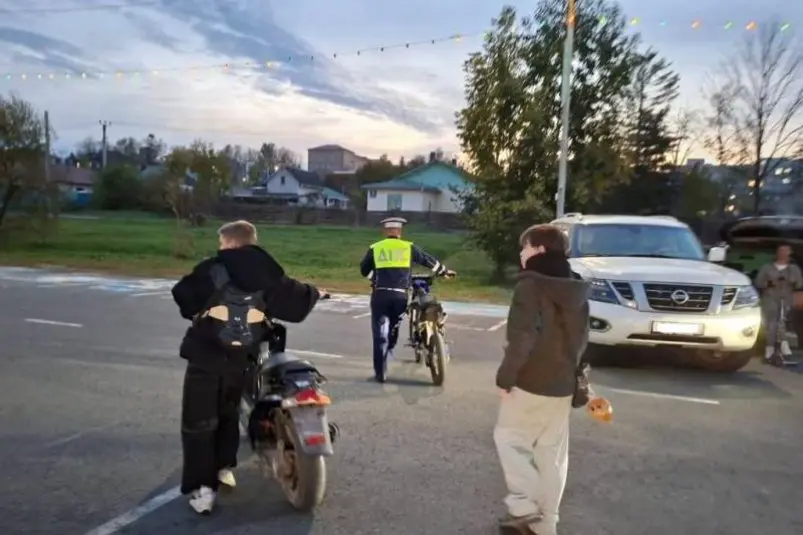 Родителей юных водителей мопедов привлекли к ответственности в Артёме Пресс-служба УМВД России по Приморскому краю