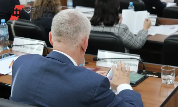 Леонард Насибуллин утратил мандат, поддержав порядок в Думе Урая и Югры-0