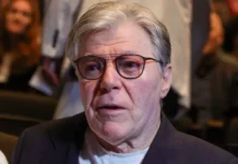 Марк Варшавер рассказал об уверенном восстановлении Александра Збруева в «Ленкоме» mark varshaver rasskazal ob uverennom vosstanovlenii aleksandra zbrueva v lenkome-infovzor-ru-0