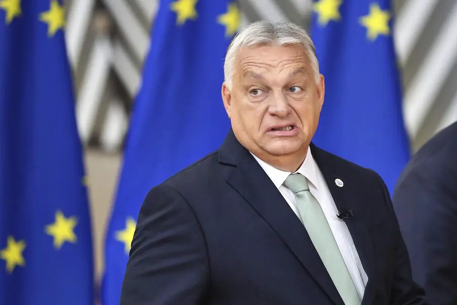 Напряжённая игра между Орбаном, Зеленским и Сийярто в Венгрии и ЕС-0