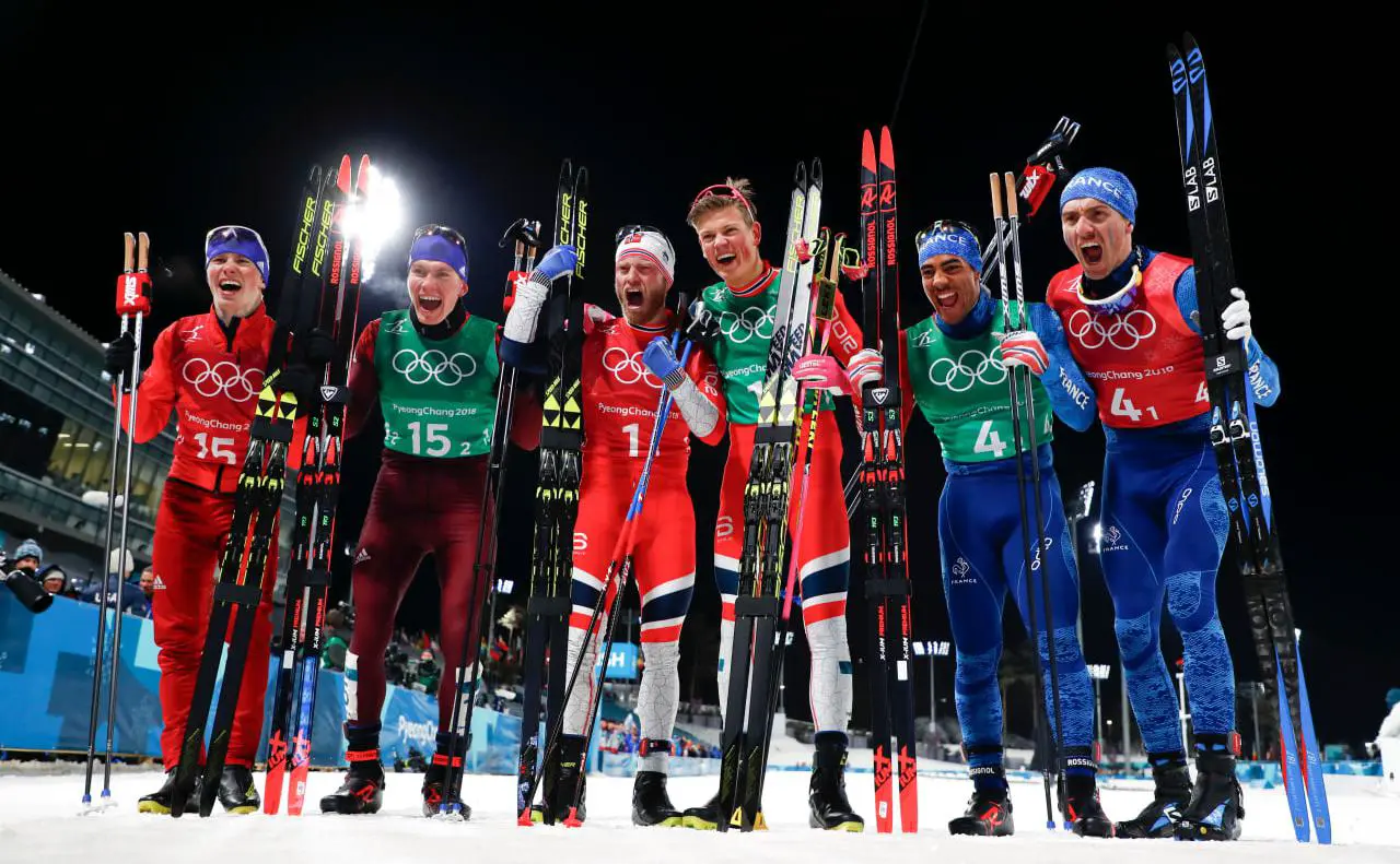 Финальные соревнования по лыжным гонкам в командном спринте свободным стилем среди мужчин на Олимпиаде-2018 (AP / ТАСС)
