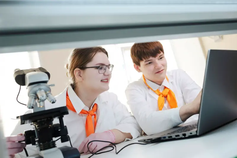 Школьники проходят профориентацию в рамках проекта «Место роста»