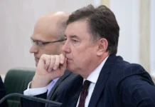 Виктор Момотов подчеркнул, что уважение к закону превыше всего viktor momotov podcherknul chto uvazhenie k zakonu prevyshe vsego-infovzor-ru-0