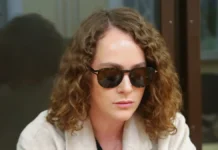 Аглая Тарасова и Ксения Раппопорт вместе прибыли на заседание Домодедовского суда aglaya tarasova i kseniya rappoport vmeste pribyli na zasedanie domodedovskogo suda-infovzor-ru-0