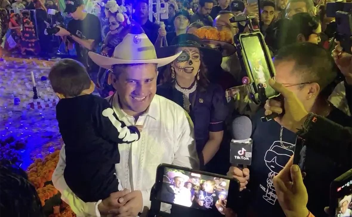 Карлос Мансо (CarlosAlbManzo / Facebook (входит в корпорацию Meta, признана экстремистской и запрещена в России))