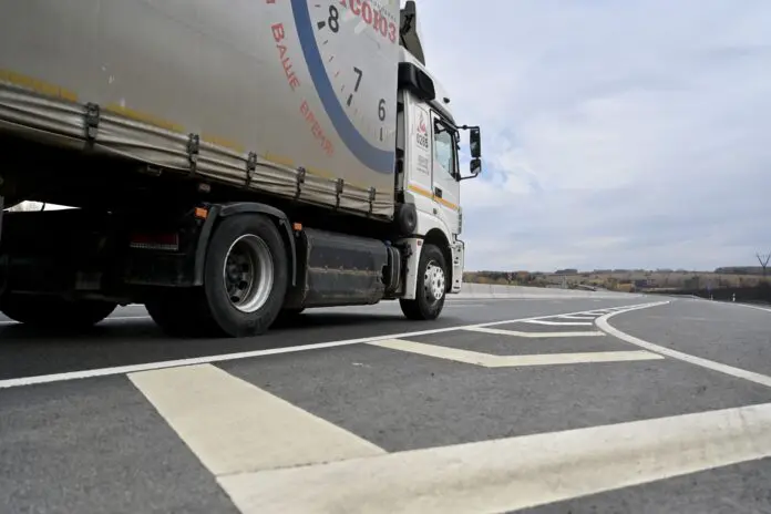 Денис Паслер объявил об успешном завершении реконструкции дороги Нижняя Салда — Алапаевск-0