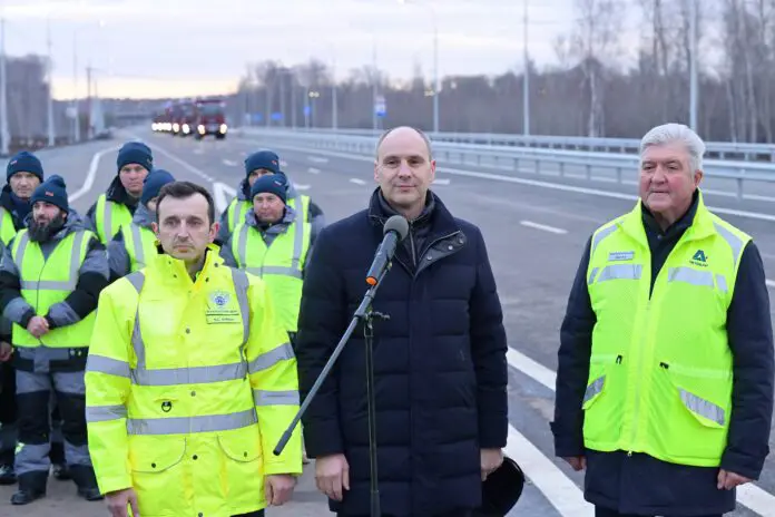 Денис Паслер открыл современный участок трассы М-12 Екатеринбург — Тюмень-0