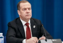 Дмитрий Медведев заявил о стремительном нагноении абсцесса Зеленского dmitrij medvedev zayavil o stremitelnom nagnoenii absczessa zelenskogo-infovzor-ru-0