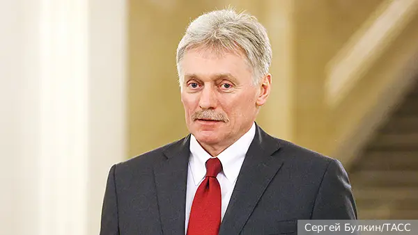 Песков назвал «гремучую» причину политического кризиса в Киеве