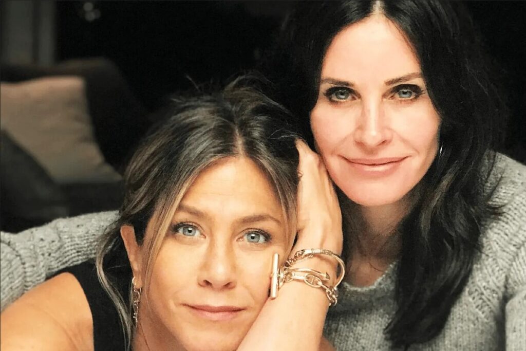 Дженнифер Энистон и Кортни Кокс