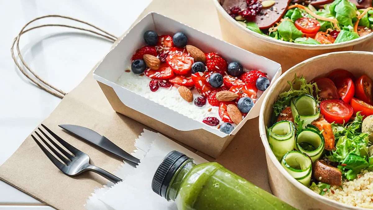 Гастроэнтеролог объяснила, как еда поможет вернуться в режим после праздников