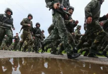 Лукашенко планирует отправить белорусских миротворцев на Украину lukashenko planiruet otpravit belorusskih mirotvorczev na ukrainu-infovzor-ru-0