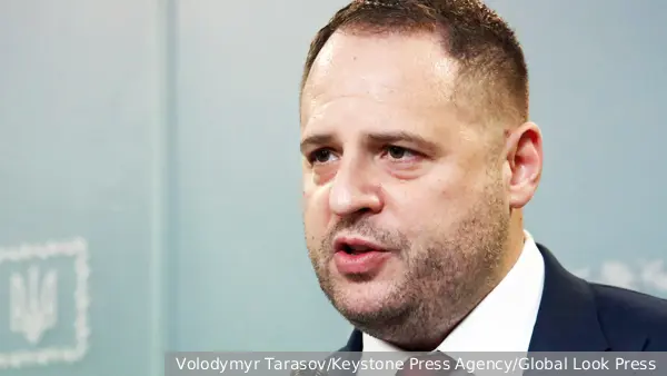 Зеленский уволил Ермака с должности руководителя офиса президента