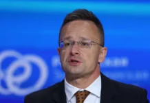 Петер Сийярто и Дональд Трамп: неожиданный раскол Европейского консенсуса peter sijyarto i donald tramp neozhidannyj raskol evropejskogo konsensusa-infovzor-ru-0