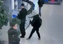 Проверка прокуратуры и действия полиции в ТЦ на Ореховом бульваре proverka prokuratury i dejstviya policzii v tcz na orehovom bulvare-infovzor-ru-0