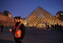 Реконструкция Лувра включает галерею Кампана и стратегию Лоранс де Кар и Пьера Московичи rekonstrukcziya luvra vklyuchaet galereyu kampana i strategiyu lorans de kar i pera moskovichi-infovzor-ru-0