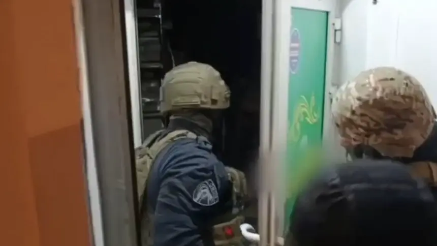 Продавщица в Оренбурге взяла в заложники сотрудников Роспотребнадзора