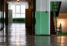 Школу в Ханты-Мансийском округе назовут в честь военкора Зуева shkolu v hantymansijskom okruge nazovut v chest voenkora zueva-infovzor-ru-0