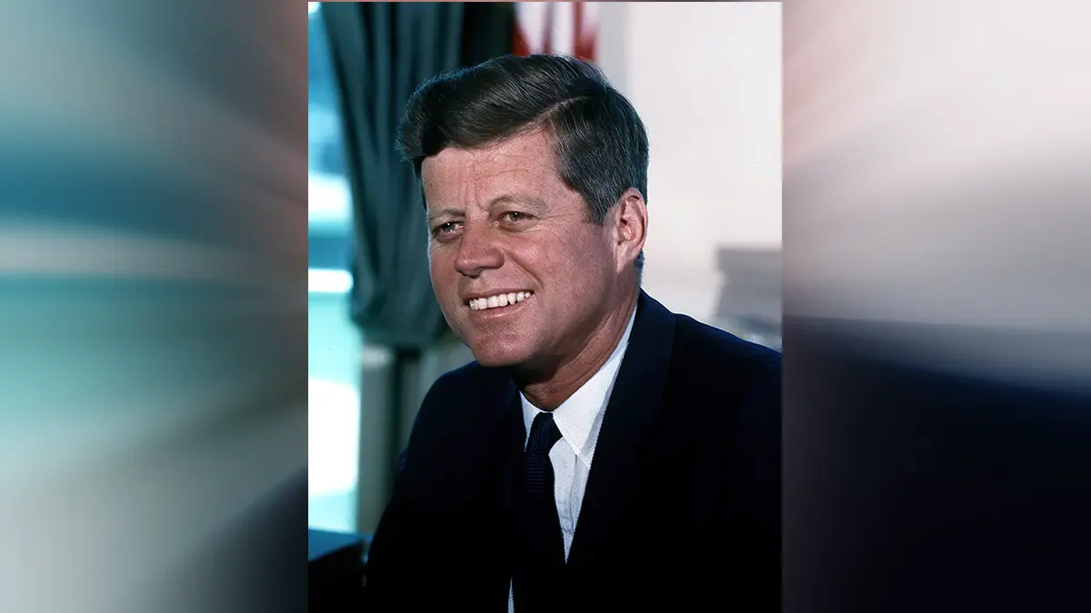 Неизлечимую форму рака обнаружили у внучки Джона Кеннеди Шлоссберг