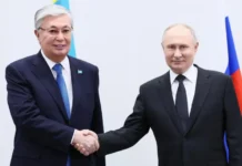 Теплые переговоры лидеров России и Казахстана в Кремле продолжаются teplye peregovory liderov rossii i kazahstana v kremle prodolzhayutsya-infovzor-ru-0