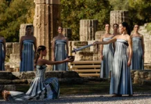 В Греции зажжен Олимпийский огонь для зимних Игр-2026 в Милане и Кортина-д'Ампеццо v greczii zazhzhen olimpijskij ogon dlya zimnih igr2026 v milane i kortinadampeczczo-infovzor-ru-0