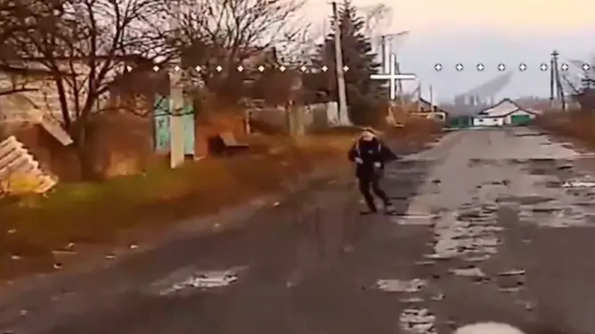 Дрон России у Красноармейска пощадил мужчину, который начал креститься