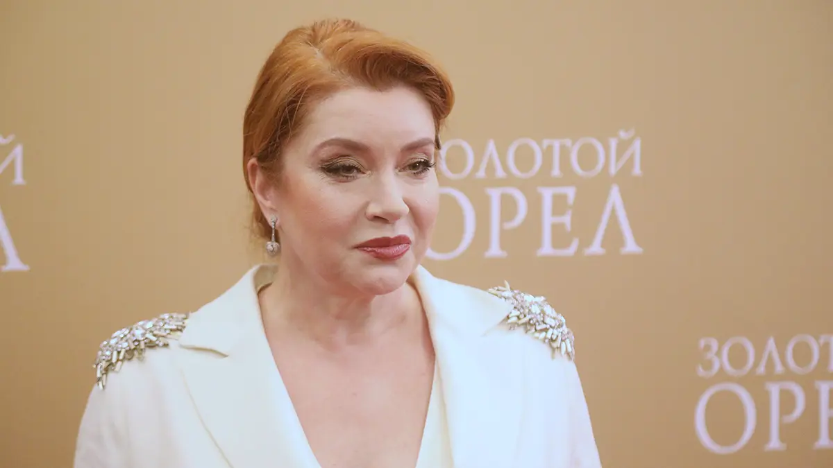 Вера Сотникова намерена отсудить у изуродовавшего ее лицо косметолога 50 миллионов