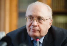 Виктор Садовничий и В.В. Путин о новых горизонтах для абитуриентов МГУ viktor sadovnichij i vv putin o novyh gorizontah dlya abiturientov mgu-infovzor-ru-0