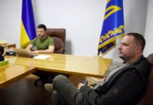 vladimir zelenskij i andrej ermak stalkivayutsya s intrigami i korrupczionnym skandalom-infovzor-ru-0