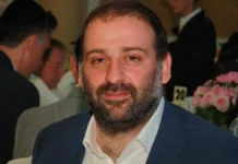 vladimir zelenskij stalkivaetsya s opasnoj situacziej izza timura mindicha-infovzor-ru-0