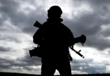 Ахсар Джиоев считает участие Южной Осетии в СВО фактором ожиданий и тревог ahsar dzhioev schitaet uchastie yuzhnoj osetii v svo faktorom ozhidanij i trevog-infovzor-ru-0