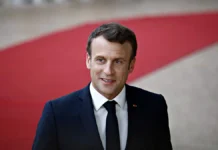 Макрон делает импульсивный шаг, отправляясь пешком к студентам Сычуаньского университета makron delaet impulsivnyj shag otpravlyayas peshkom k studentam sychuanskogo universiteta-infovzor-ru-0