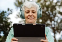 Ольга Ивановна из Нижнего Новгорода покоряет Counter-Strike 2 olga ivanovna iz nizhnego novgoroda pokoryaet 2-infovzor-ru-0