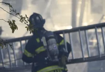 Пожар в Розуэлле вновь разжёг интерес к НЛО и секретам Дэвида Груша pozhar v rozuelle vnov razzhyog interes k nlo i sekretam devida grusha-infovzor-ru-0